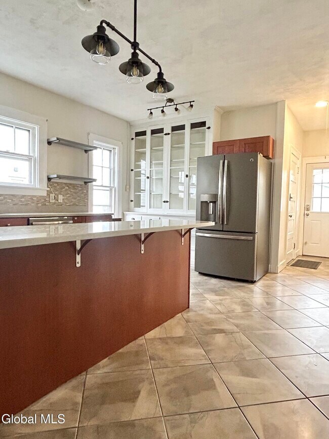 Building Photo - 1204 19th St