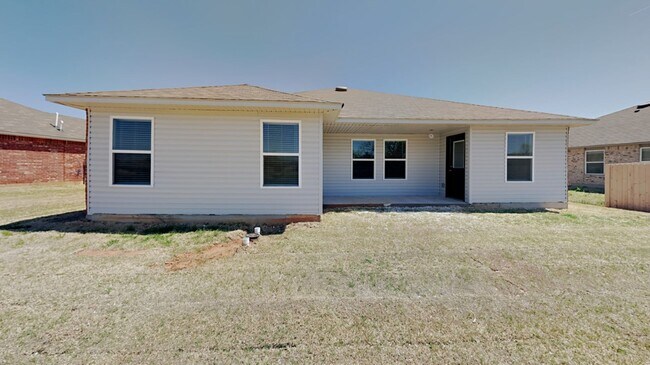 Building Photo - 10005 Wessex Dr