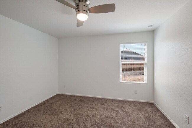 Building Photo - 4934 Legacy Trl