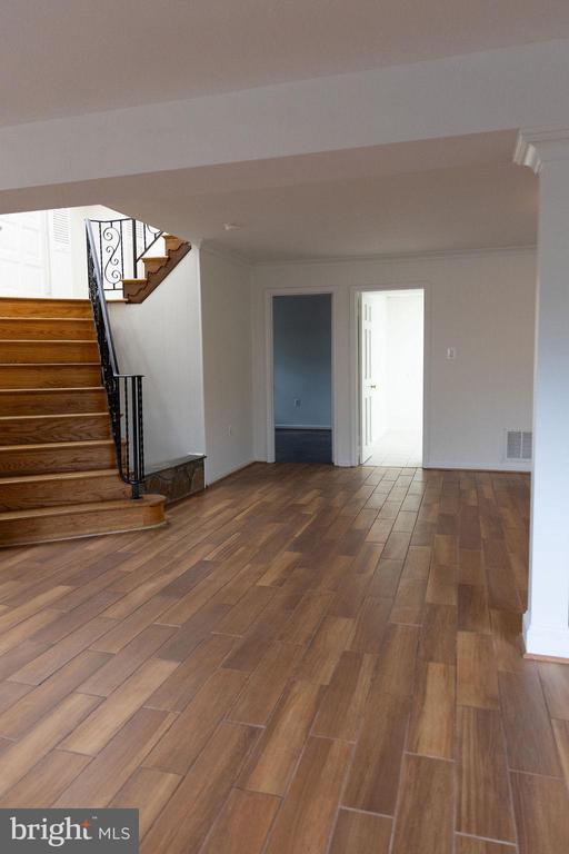 Building Photo - 1212 Forestwood Dr