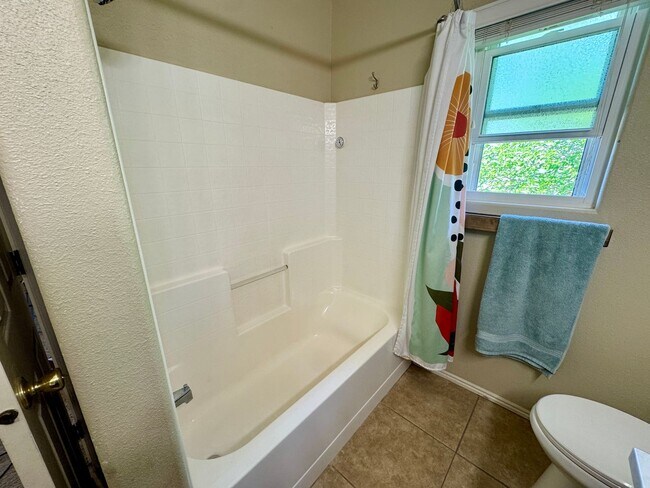 Building Photo - Charming 4-Bedroom Home in the Heart of Santa Clara