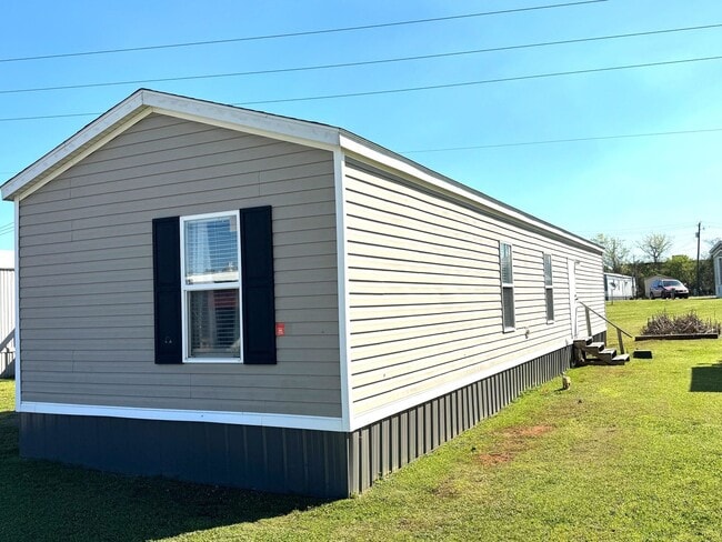 Building Photo - 1627 Coleman Rd