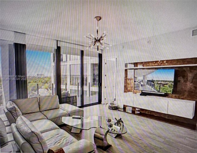 Building Photo - 2831 S Bayshore Dr