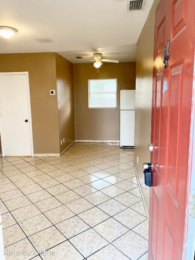 Building Photo - 1 br, 1 bath House - 519 Plumosa Ave, Unit 4