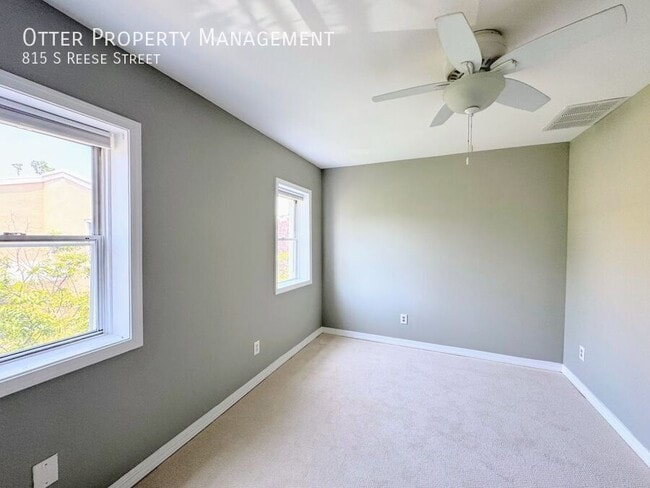 Building Photo - 815 S Reese St