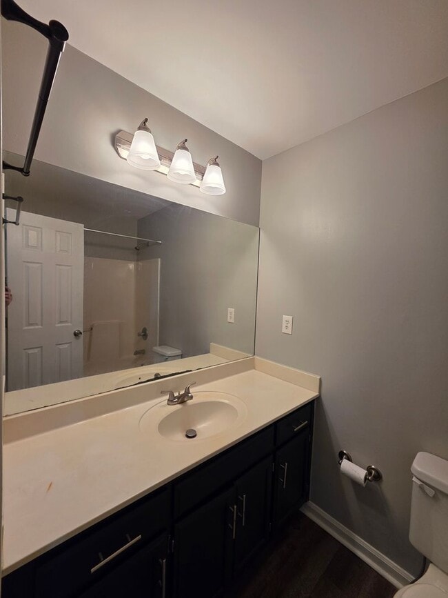 Building Photo - Comfort and Convenience Ranch Home Awaits