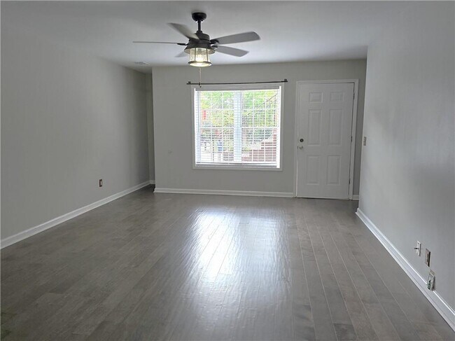 Building Photo - 117 Davis Mill Ct