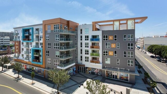 Building Photo - 236 S Los Angeles St