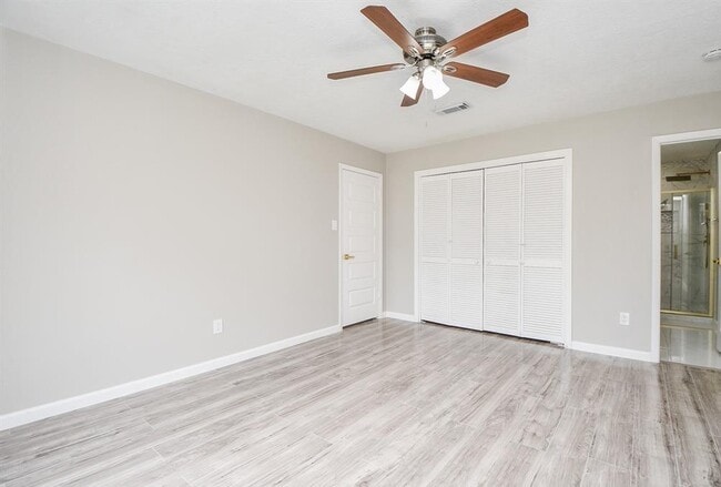 Building Photo - 2810 Dove Country Dr