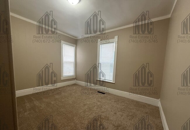 Building Photo - 148 1/2-148 1/2 E Allen St