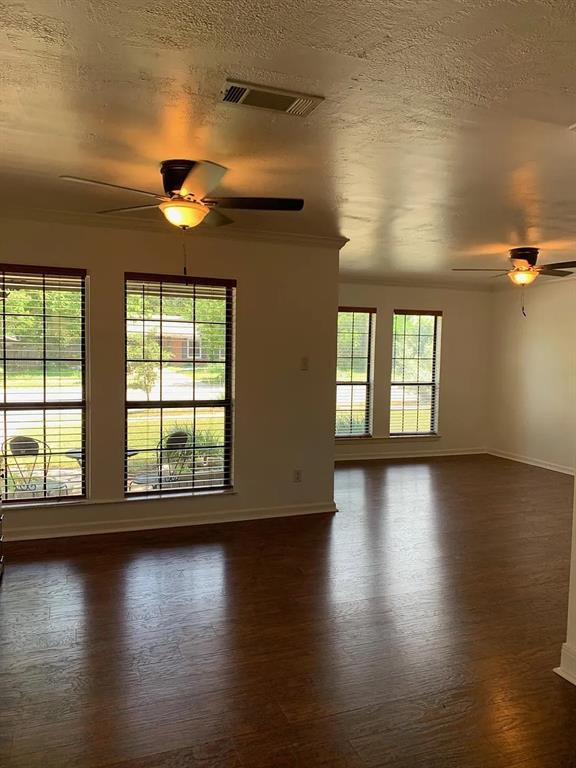 Building Photo - 5702 Fairlane Dr