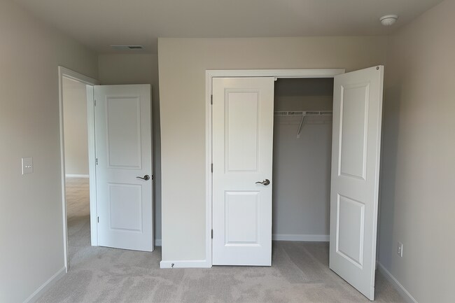 Building Photo - 5514 Hydrangea St