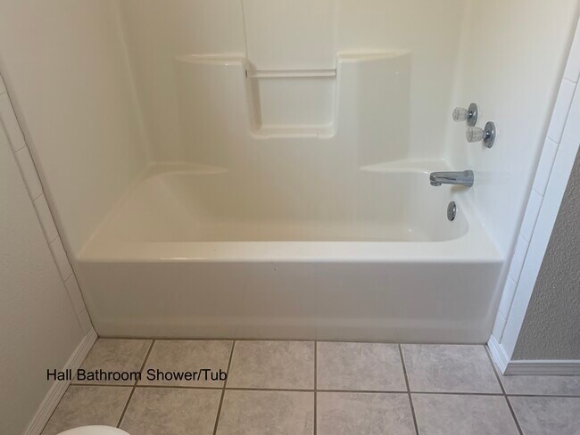 Building Photo - 846 San Juan Dr