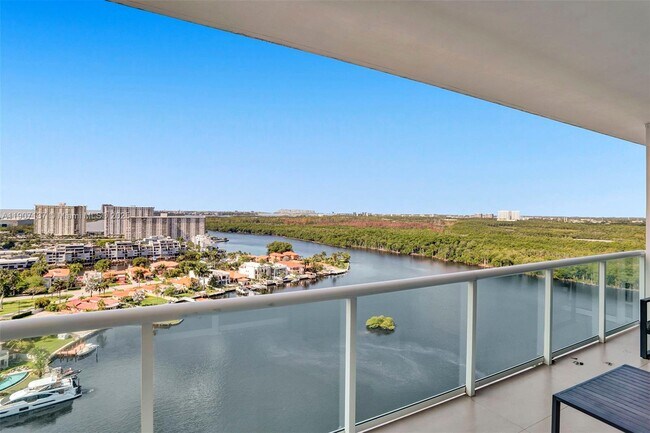 Building Photo - 400 Sunny Isles Blvd