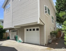 Building Photo - Updated 3 Bed, 2.5 Bath Pinehurst Townhome...