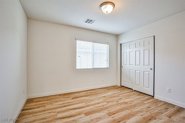 Building Photo - 6745 Philharmonic Ave
