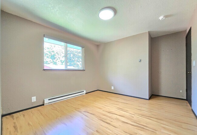 Building Photo - 14905 212th Dr SE