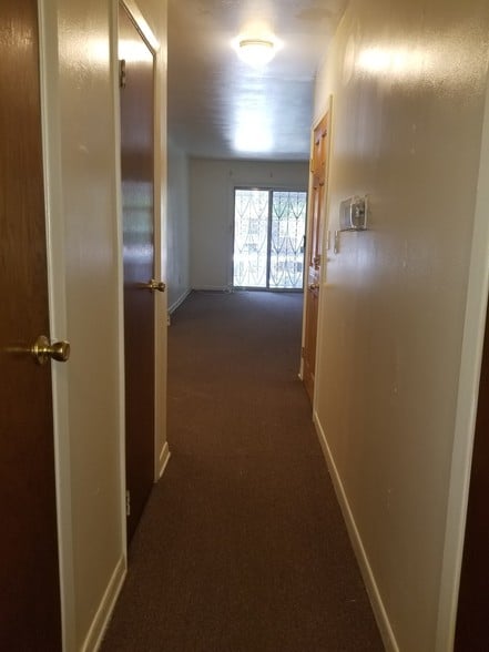 Building Photo - 41-85 Denman St