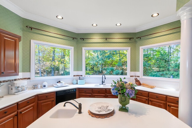 Building Photo - 3410 Kates Way