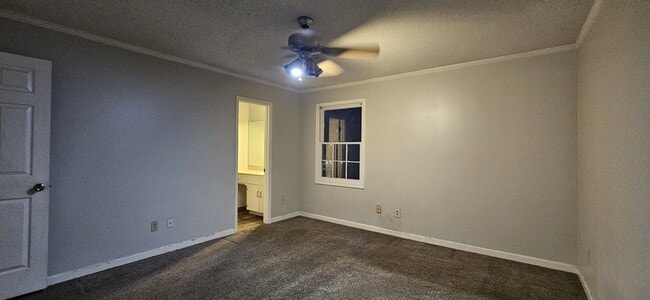 Building Photo - 211 Plantation Rd