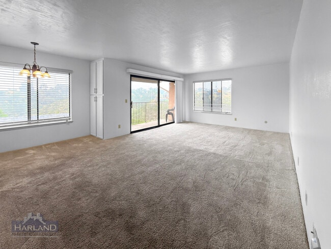 Building Photo - 4264 Sixth Avenue - 1-