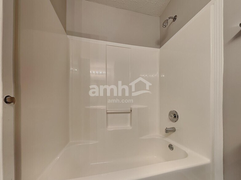 Building Photo - 1396 Stormhaven Way