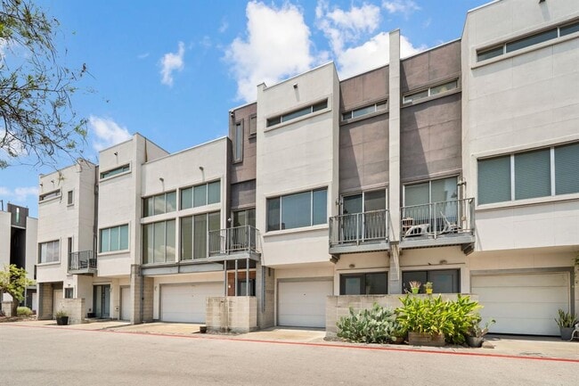 Building Photo - 4801 S Congress Ave