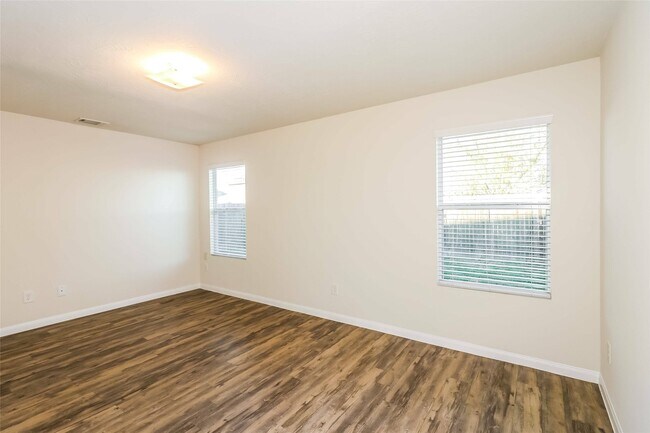 Building Photo - 5331 Long Arbor Ln