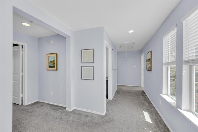 Building Photo - 5812 Pescia St