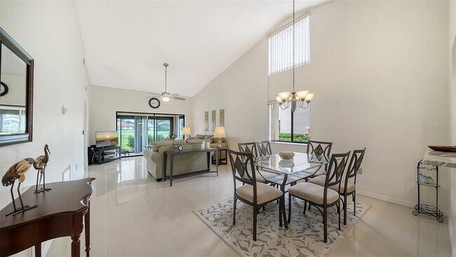 Building Photo - 6281 Timberlake Dr
