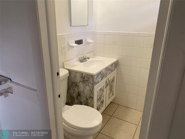 Building Photo - 2760 NW 58th Terrace