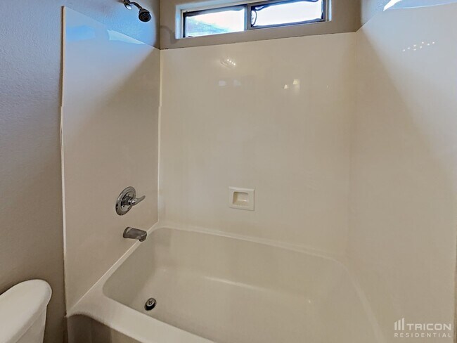 Building Photo - 29459 N Blackfoot Daisy Dr