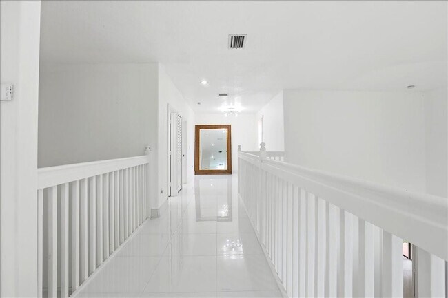 Building Photo - 3802 SW 165th Terrace