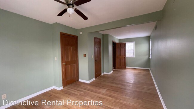 Building Photo - 3 br, 2.5 bath House - 842 Kent Ave