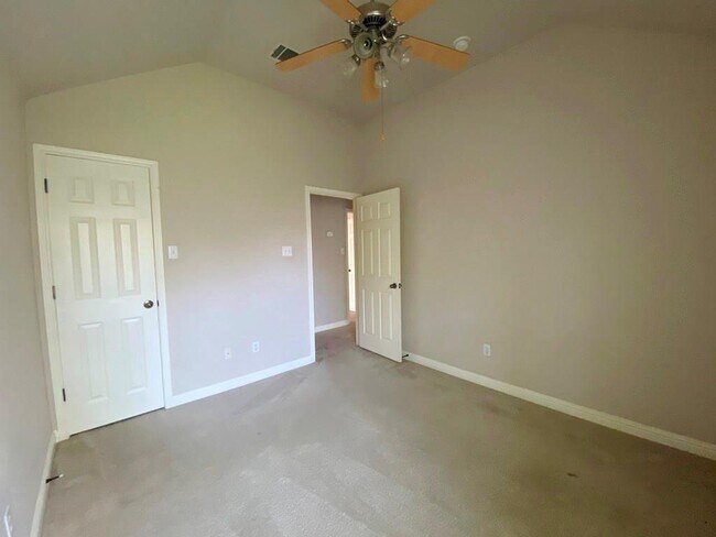 Building Photo - 3705 Fossilwood Way