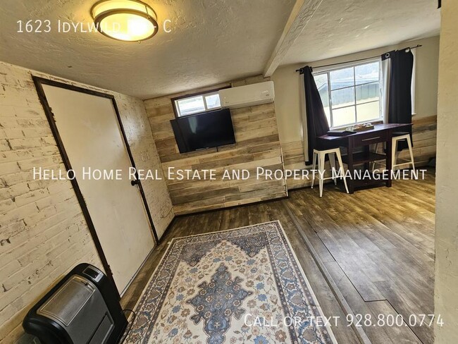 Building Photo - 1623 Idylwild Rd