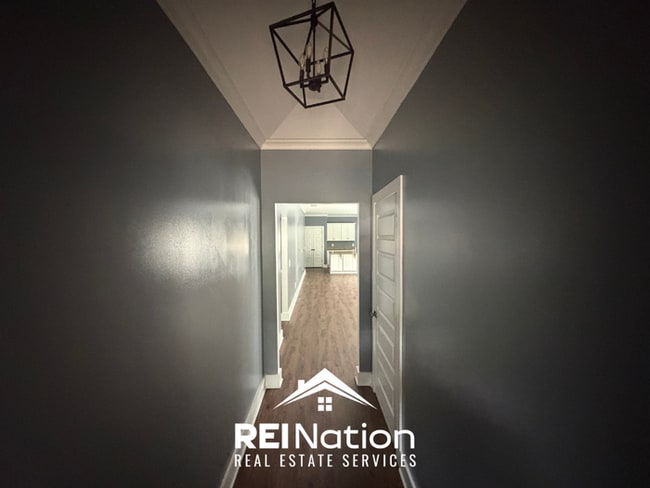 Building Photo - 4BR/2BA Birmingham Rental with Attached 1-Car Garage & Open Kitchen Island