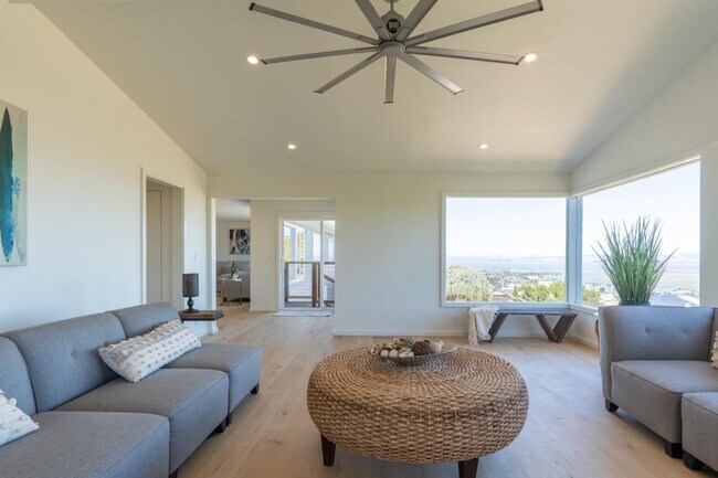 Building Photo - 15 Buckland Ct