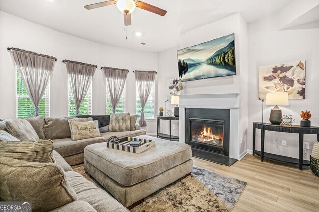 Building Photo - 361 Traditions Ln