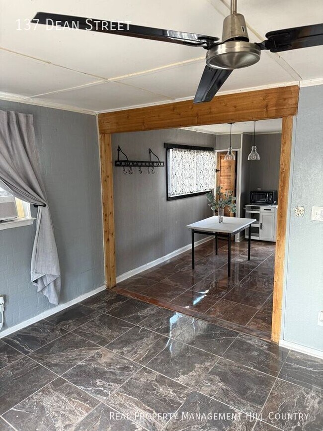 Building Photo - 137 Dean St