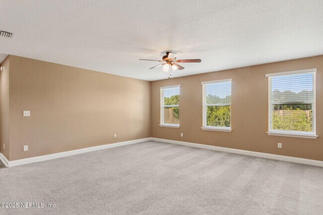 Building Photo - 11470 Glenlaurel Oaks Cir