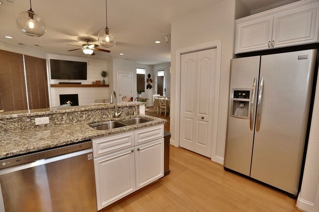 Building Photo - 3-Bedroom Condo 1/2 Mile from Oceanfront! Stainless Steel Appliances - Granite Counter Tops - All...