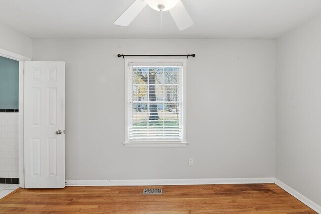 Building Photo - 3 Bedroom 1.5 bath home in hampton