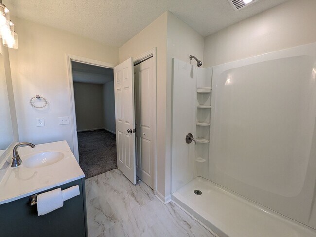Building Photo - 809 Margret Dr