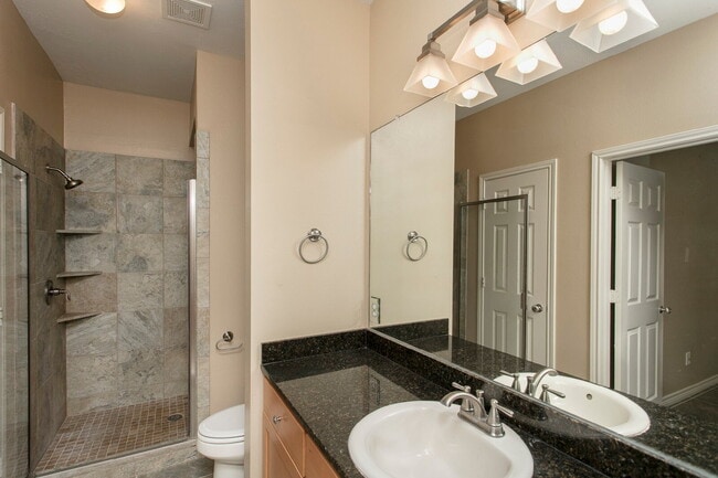 Building Photo - 411 Montauk Ct