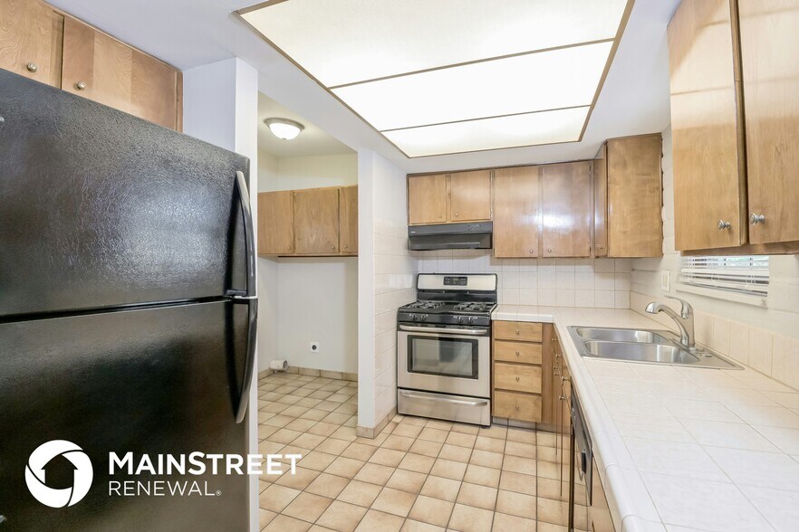 Building Photo - 7341 E 39th St