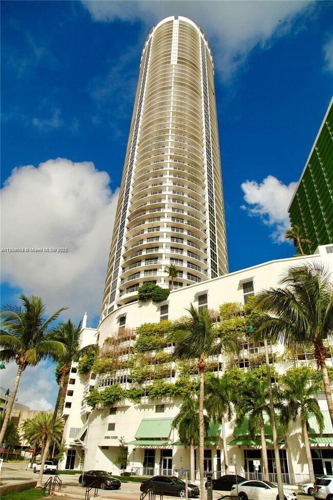 Building Photo - 1750 N Bayshore Dr