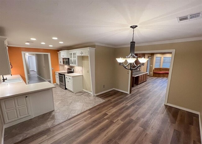 Building Photo - 14008 Apache Dr