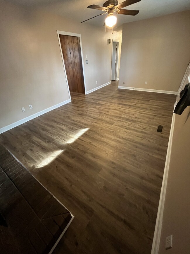 Building Photo - 3935 Yokley St