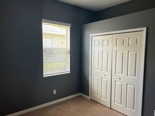 Building Photo - 3 Bedroom 2 Bath Single Family Home